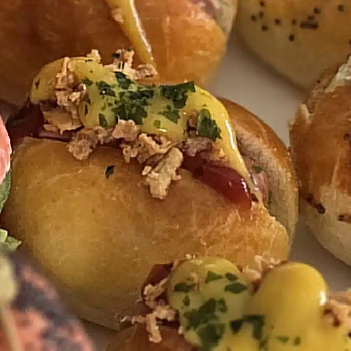 Bao burger au poulet｜réalisé par MODDB